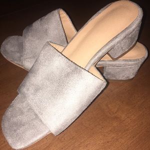 Goodnight Macaroon suede grey/silver heeled sandal